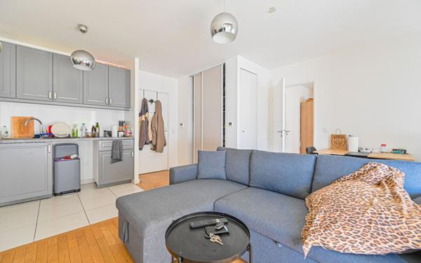 Appartement à vendre    2 pièces • 42 m2 Clichy