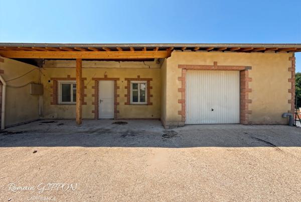 Maison à finir de rénover à Liverdun, bord de Moselle, 4 pièces 117m2