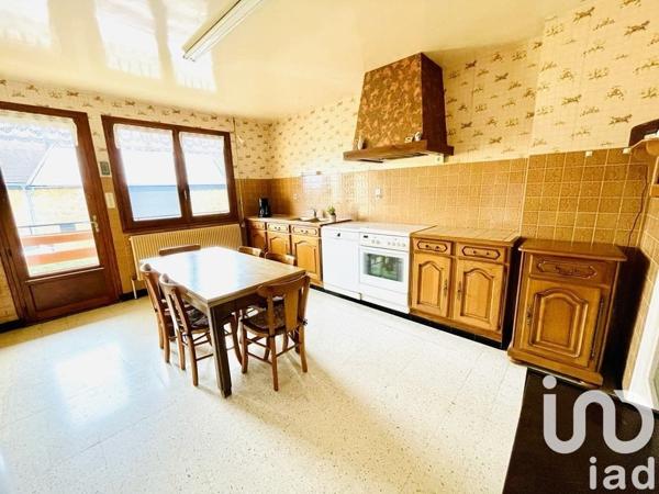 Maison traditionnelle 7 pièces de 164 m² à Haudrecy (08090)