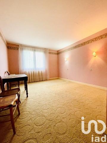 Maison traditionnelle 7 pièces de 164 m² à Haudrecy (08090)