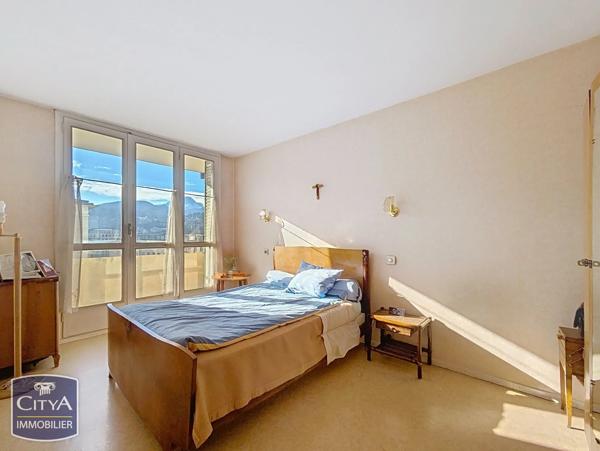 Appartement à vendre 4 pièces 72m² Chambéry (73000)