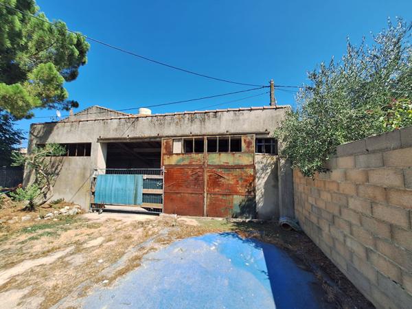 A VENDRE - Corps de ferme / Appartement et annexes