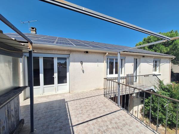 A VENDRE - Corps de ferme / Appartement et annexes