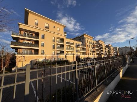 À LOUER – APPARTEMENT 2 PIÈCES AVEC BALCON À TRAPPES