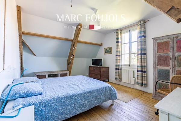 Entre Senlis et Chantilly – Propriété familiale avec dépendances