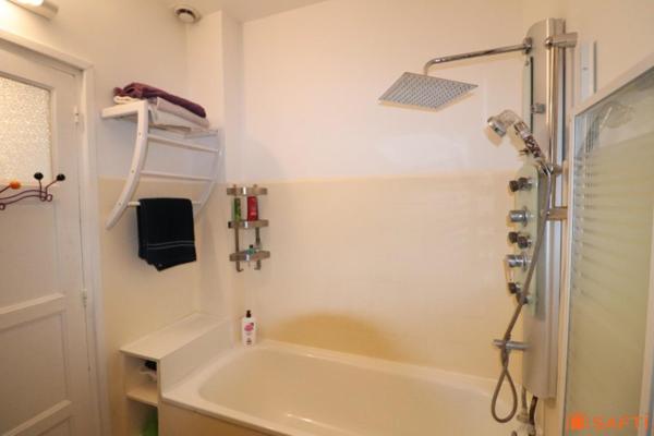 HYPER CENTRE LISIEUX T4 98m2 TERRASSE GRENIER