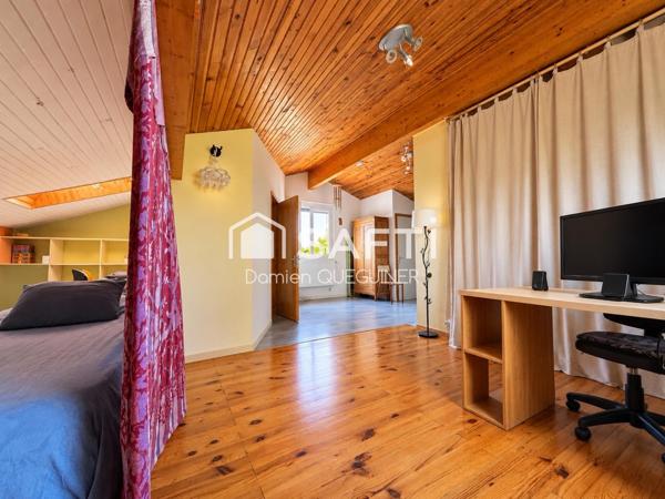 Maison familiale de 127 m² habitables, beau jardin, garage