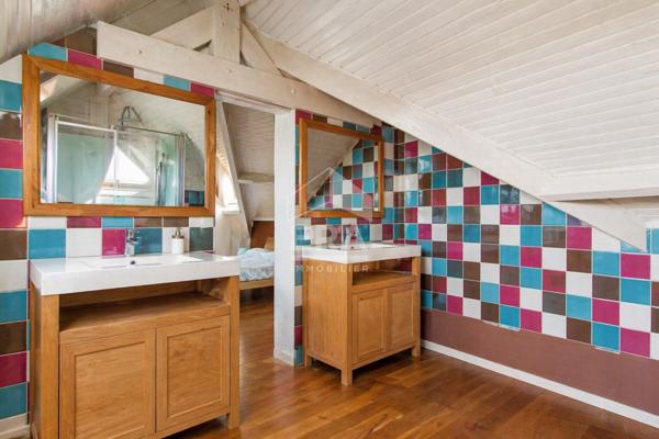 Maison d'Exception à Vendre à Beynes - 7 Chambres, 214 m² sur Terrain de 2568 m²