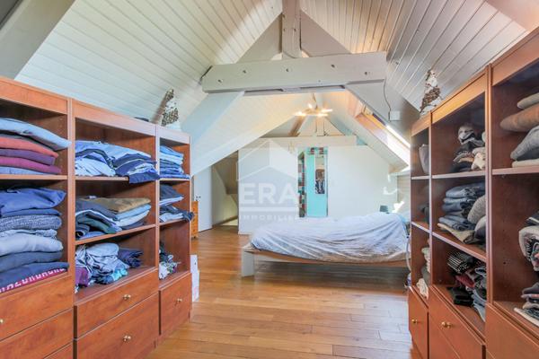 Maison d'Exception à Vendre à Beynes - 7 Chambres, 214 m² sur Terrain de 2568 m²