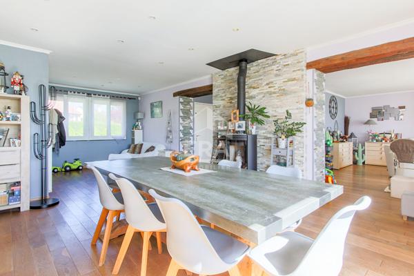 Maison d'Exception à Vendre à Beynes - 7 Chambres, 214 m² sur Terrain de 2568 m²