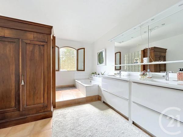 Maison à vendre  5 pièces - 213,60 m 2   BAGNOLS SUR CEZE  - 30