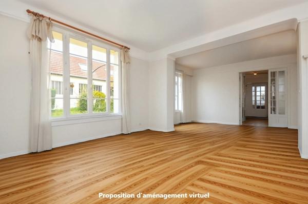 8 MIN RER B ANTONY CENTRE - MAISON 172 M² HABITABLES - 243 M² UTILES - 5 CHAMBRES - TERRAIN 459 M² - BATIMENT GARAGE ATELIER 150 M² - RAVALEMENT AVEC ISOLATION 2024