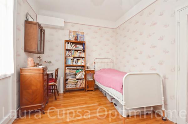 8 MIN RER B ANTONY CENTRE - MAISON 172 M² HABITABLES - 243 M² UTILES - 5 CHAMBRES - TERRAIN 459 M² - BATIMENT GARAGE ATELIER 150 M² - RAVALEMENT AVEC ISOLATION 2024