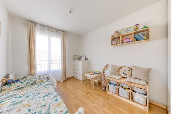 Appartement de 80 m² dans résidence avec ascenseur, 3 chambres !