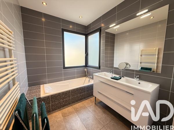 Maison à vendre 5 pièces 212,11 m² Saint-Nazaire