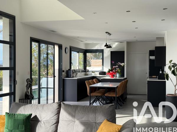 Maison à vendre 5 pièces 212,11 m² Saint-Nazaire