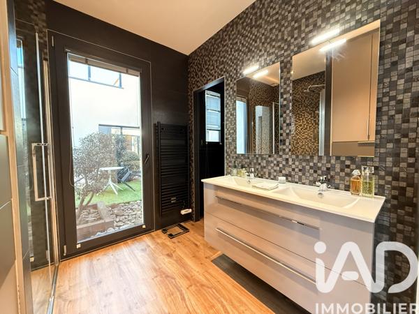 Maison à vendre 5 pièces 212,11 m² Saint-Nazaire