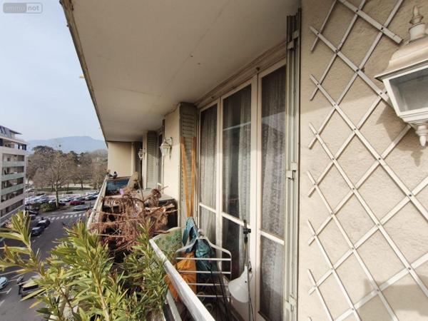 Appartement à rénover à vendre à Chambéry en Savoie (73000), ref : 73007-215   
Gare