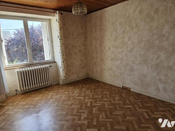 Maison haut potentiel entre bourg et plage