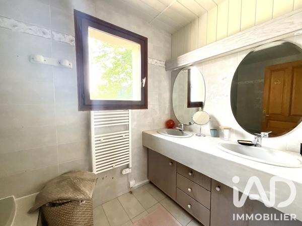 Maison à vendre 6 pièces 145,35 m² Froges