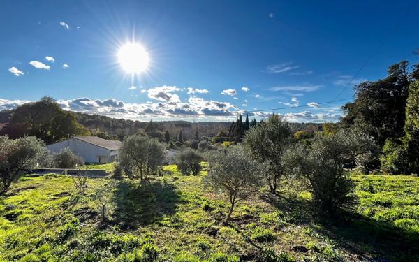 Maison à vendre    4 pièces •  Miramas