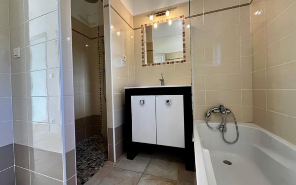 Maison à vendre    4 pièces •  Miramas