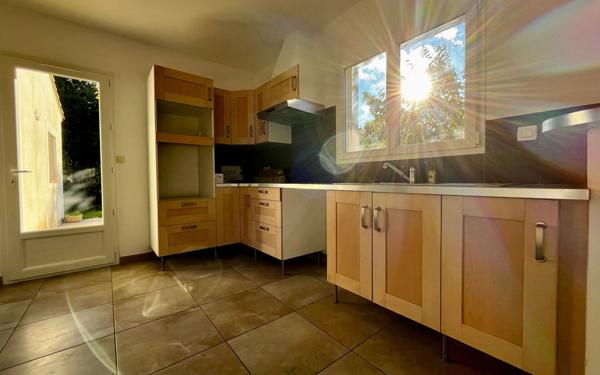 Maison à vendre    4 pièces •  Miramas