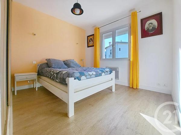Maison à vendre  6 pièces - 169,06 m 2   CERET  - 66