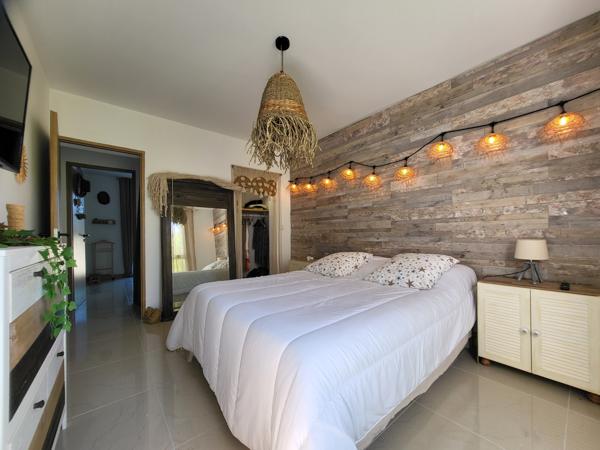 Martigues (13500) APPARTEMENT 4 PIECES TRAVERSANT 71M2 ENTIEREMENT RENOVE