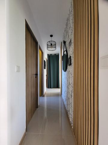 Martigues (13500) APPARTEMENT 4 PIECES TRAVERSANT 71M2 ENTIEREMENT RENOVE