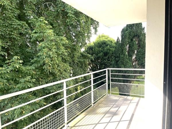 Kerinou, Brest . A saisir ,94 m2,4 chambres dans immeuble contemporain