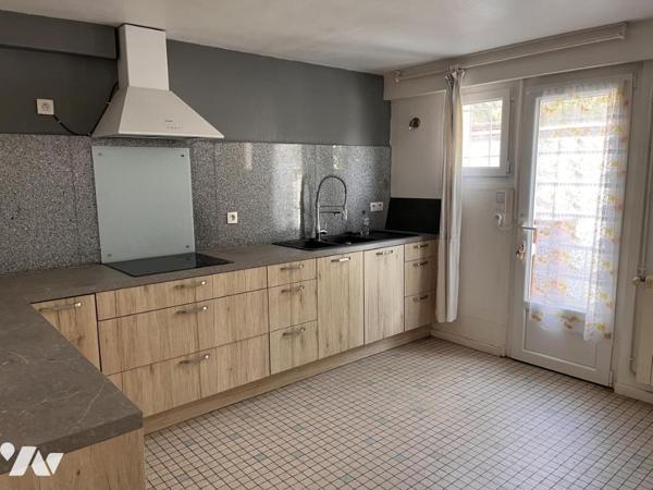 IDEAL INVESTISSEURS MAISON COMPOSEE DE 2 APPARTEMENTS