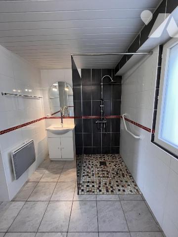 IDEAL INVESTISSEURS MAISON COMPOSEE DE 2 APPARTEMENTS