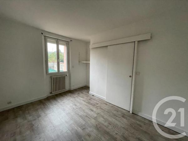Immeuble à vendre  130 m 2   GRAULHET  - 81