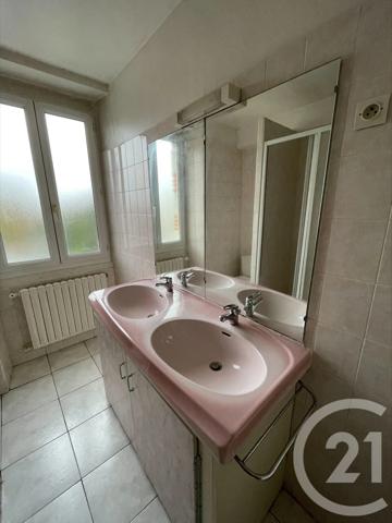 Immeuble à vendre  130 m 2   GRAULHET  - 81