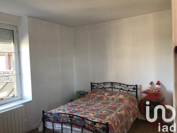 Maison de village 5 pièces de 130 m² à Lassay-les-Châteaux (53110)