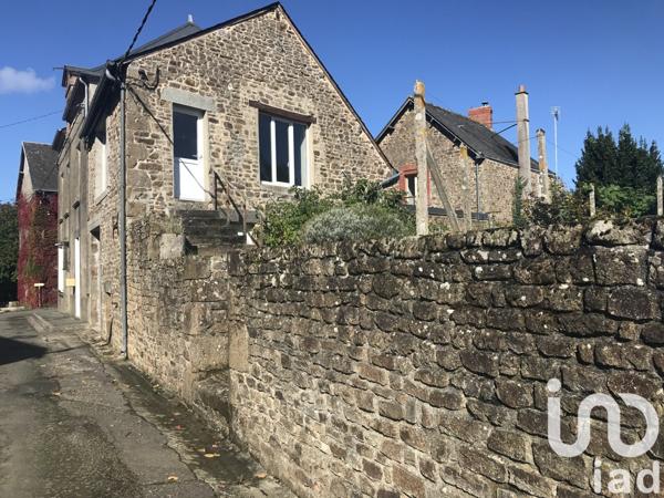 Maison de village 5 pièces de 130 m² à Lassay-les-Châteaux (53110)