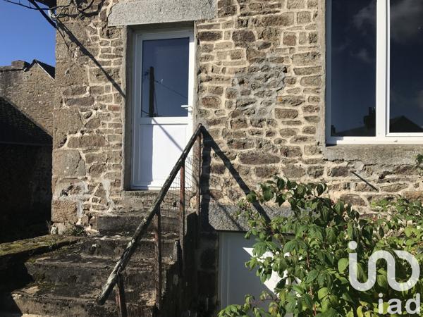 Maison de village 5 pièces de 130 m² à Lassay-les-Châteaux (53110)