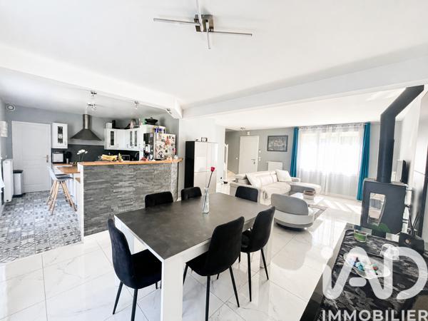 Maison à vendre 6 pièces 125 m² Saint-Pierre-du-Perray