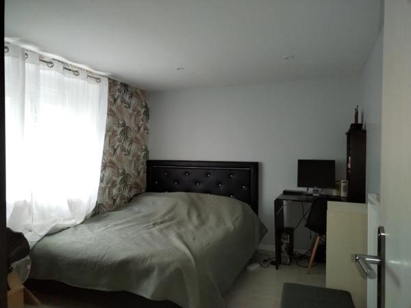 Maison de 144 m² composée de 2 logements de 72 m² chacun