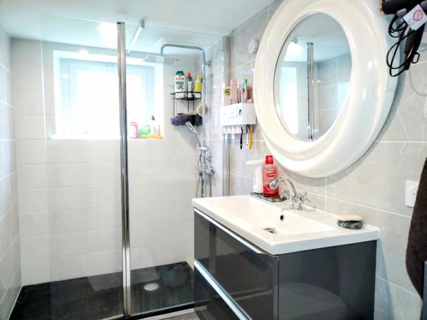 Maison de 144 m² composée de 2 logements de 72 m² chacun