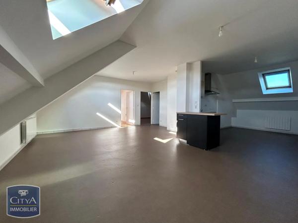 Appartement à louer 4 pièces 68.8m² Alençon (61000)