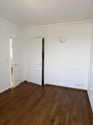 Location 2 Pieces 39 92000 Nanterre 6berang