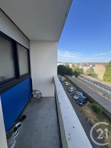 Appartement F2 à vendre  2 pièces - 37 m 2   MONTLUCON  - 03