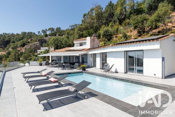 Maison à vendre 5 pièces 245 m² Fréjus