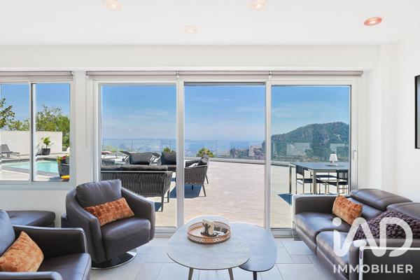 Maison à vendre 5 pièces 245 m² Fréjus