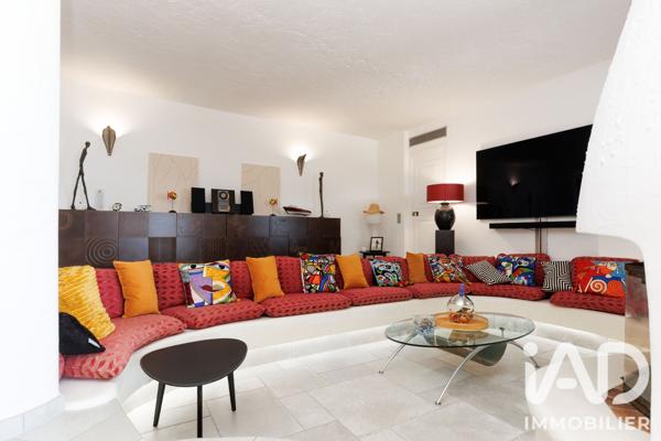 Maison à vendre 5 pièces 245 m² Fréjus