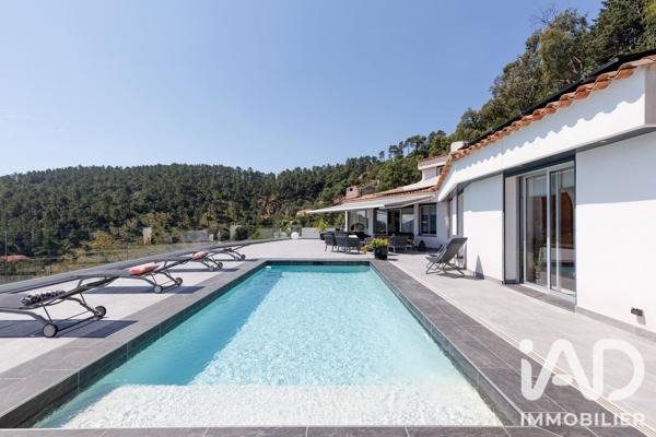 Maison à vendre 5 pièces 245 m² Fréjus