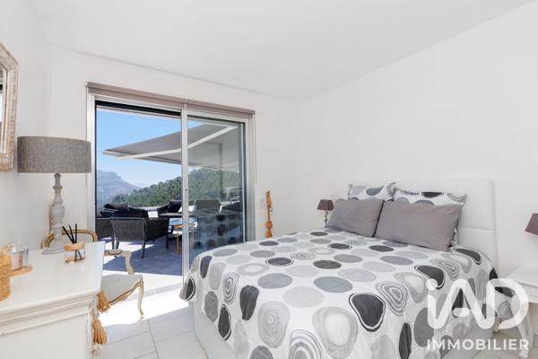 Maison à vendre 5 pièces 245 m² Fréjus
