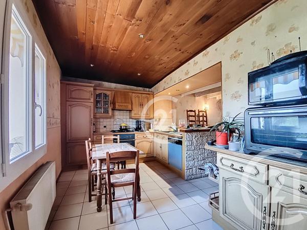 Maison à vendre  4 pièces - 107,31 m 2   LAGNIEU  - 01